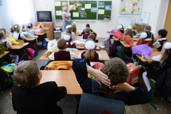 Регионам дадут 200 миллионов рублей – поощрить педагогов