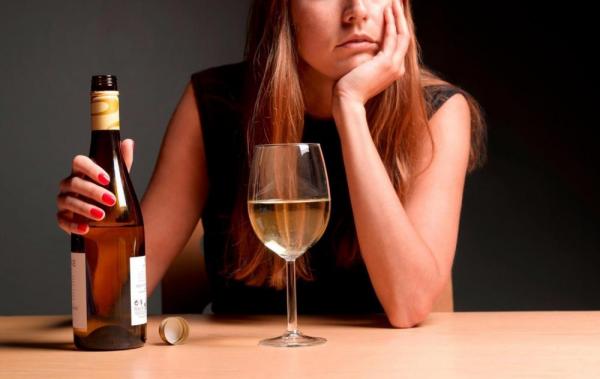 Алкоголизм: От Ранних Признаков до Последствий