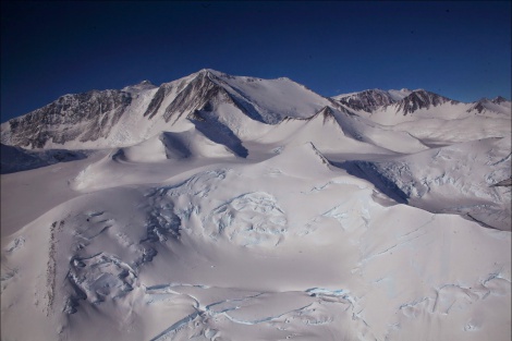 Как движется лед в Антарктиде – открытие российских ученых