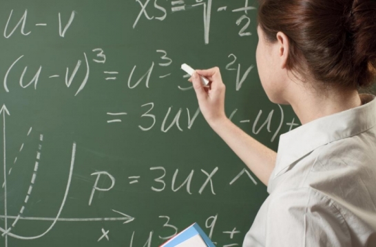 Учителям математики и русского языка в этом году предстоит пройти проверку