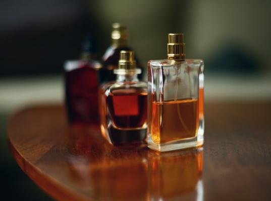 Выбор ароматного и стойкого парфюма