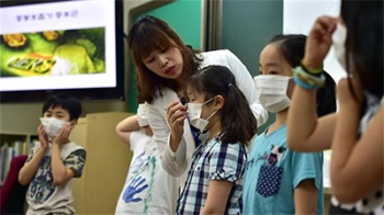 Сотни школ в Южной Корее в связи со вспышкой заболевания закрыли на карантин