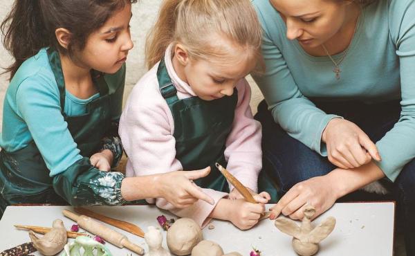 Как кружки по лепке из глины могут быть полезны для детей