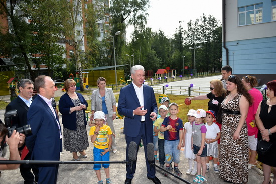 Собянин осмотрел новый детский сад в Ховрино