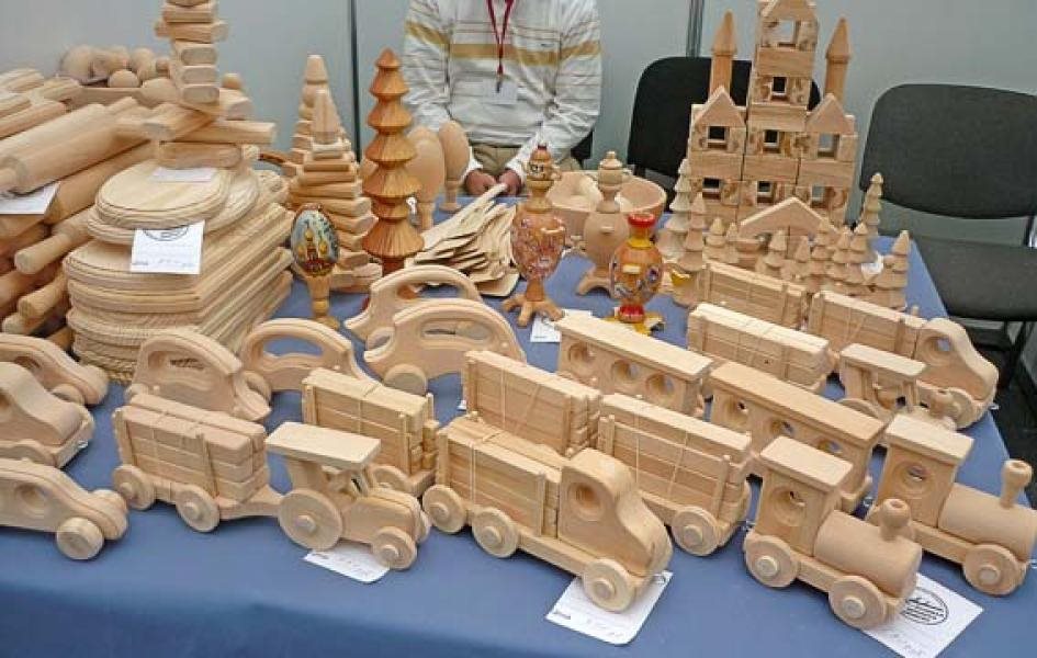 Развивающие деревянные игрушки для детей