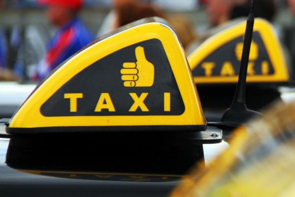 Где лучше вызвать такси в Киеве