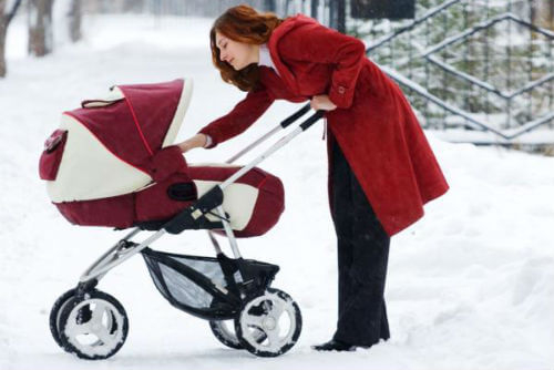 Как выбрать детскую коляску на зиму