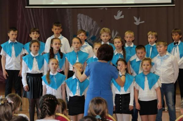 В российских школах появится еще один предмет — хоровое пение