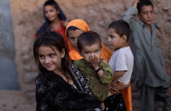 РФ внесла $2,6 миллиона помощи беспризорным детям в Иране