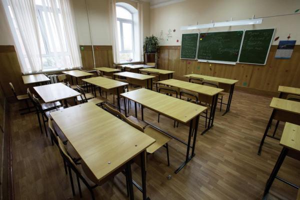 С понедельника крымские школьники вернутся на занятия