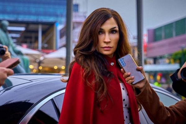 Фамке Янссен